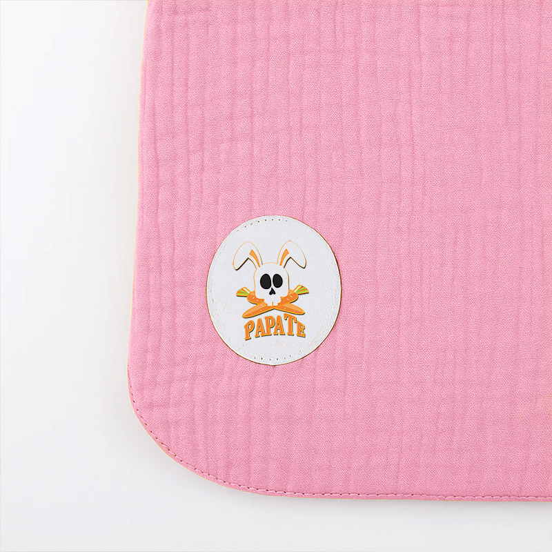 Bavoir en Coton Bio Rose – Image 2